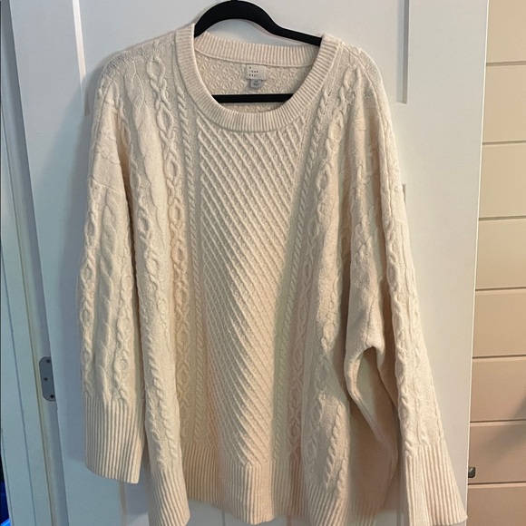 Cable knit sweater - Picture 1 of 1